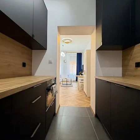 Apartman Pradzynskiego Downtown By Bookinghost