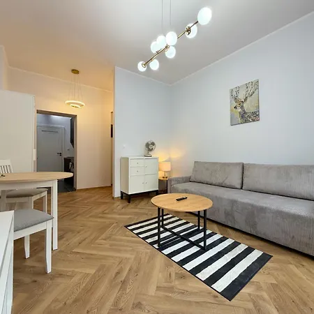 Apartman Pradzynskiego Downtown By Bookinghost